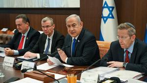 Archivo - Benjamin Netanyahu en el centro de la imagen.