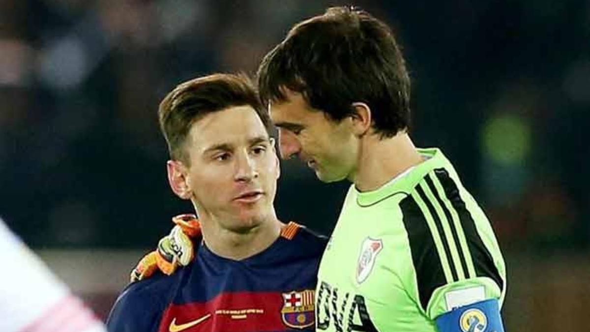 Messi le demostró a Barovero que es una gran persona