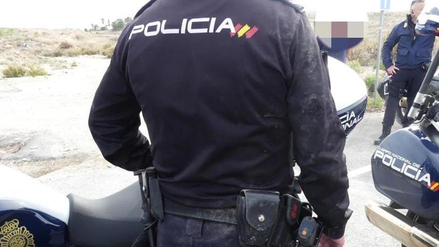 Tres policías heridos en una persecución a un coche robado de Alicante a Monforte