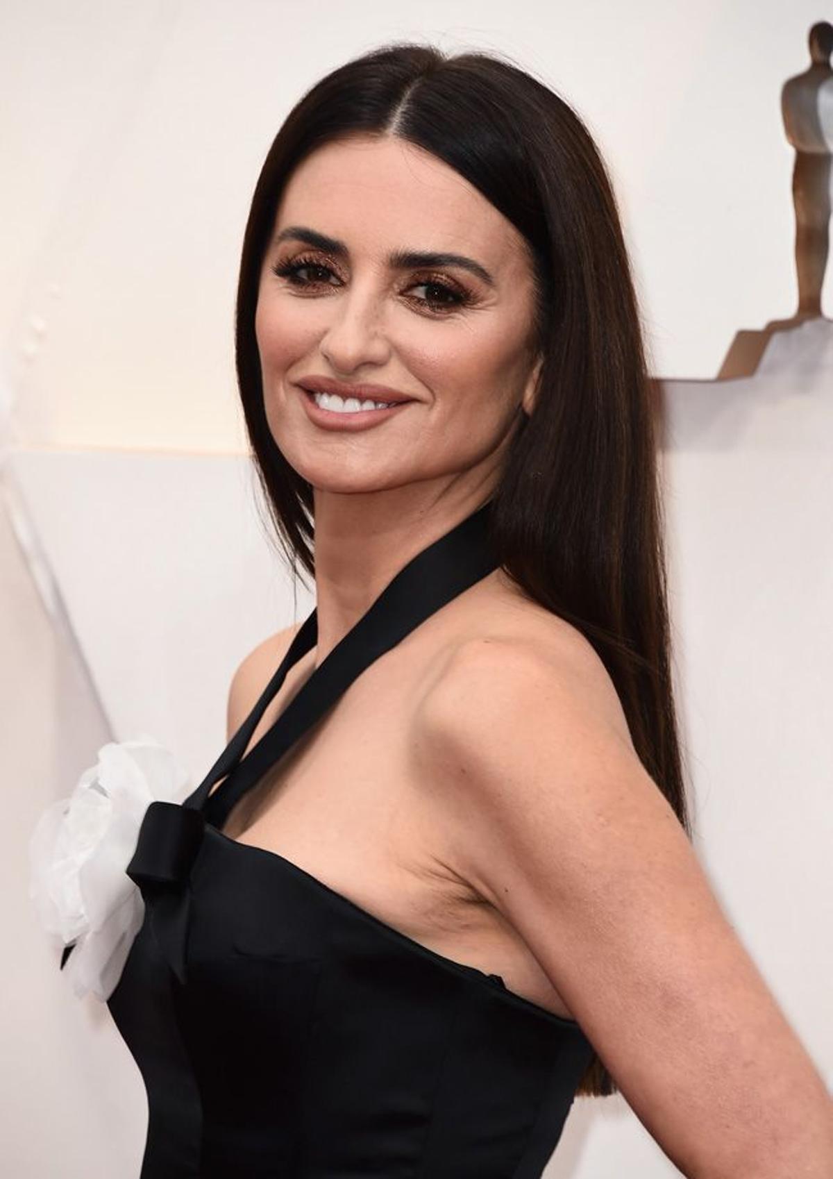 Detalle del look de Penélope Cruz en los Premios Oscar 2020