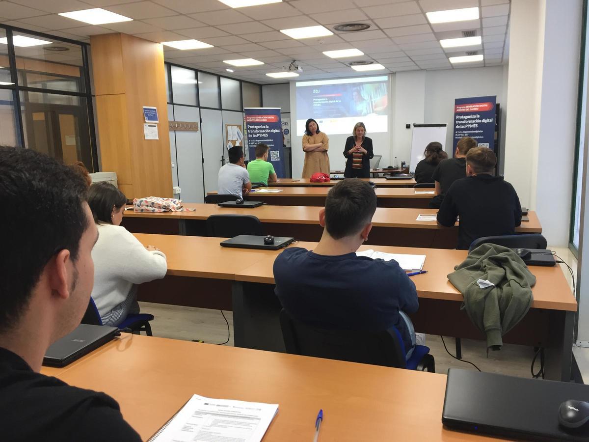 Alumnado en formación dentro del Programa GENERACIÓN DIGITAL AGENTES DEL CAMBIO