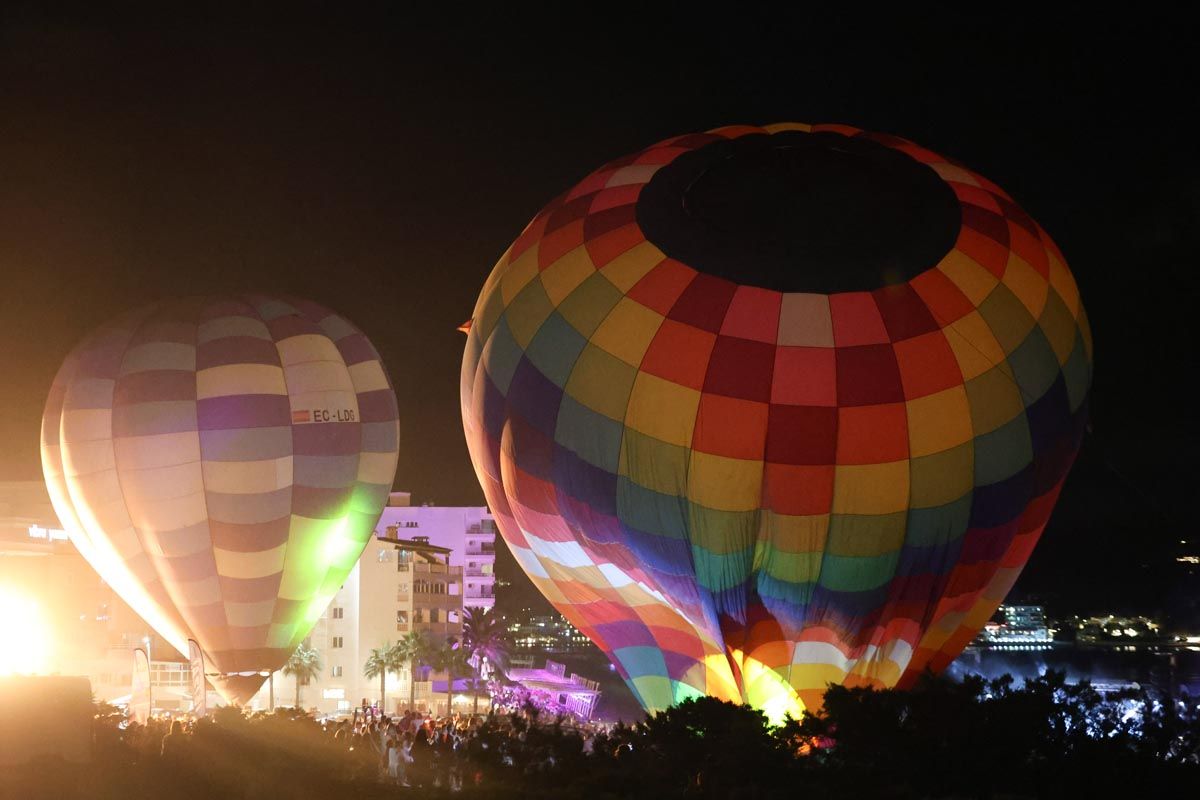 Todas las imágenes del festival de globos aerostáticos en Ibiza