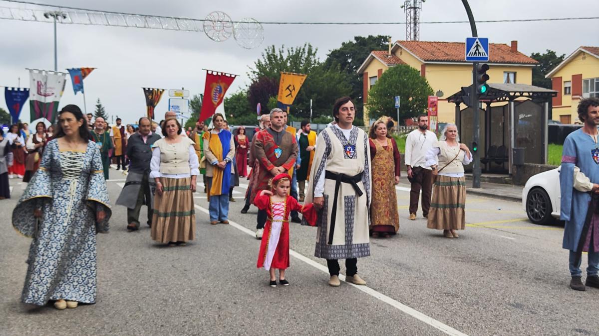 Un momento del desfile de este viernes.
