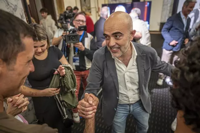 Sirera se abre a ceder sus votos a Collboni pero ve "muy complicado" hacerlo si este pacta con Colau