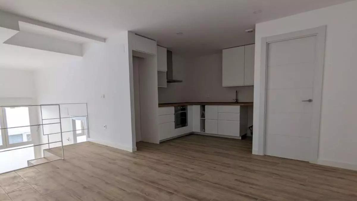 Un local reconvertido en vivienda en Zaragoza.