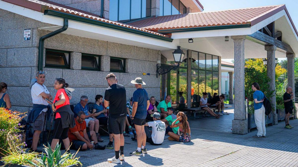 Colsa ante el albergue de Pontevedra