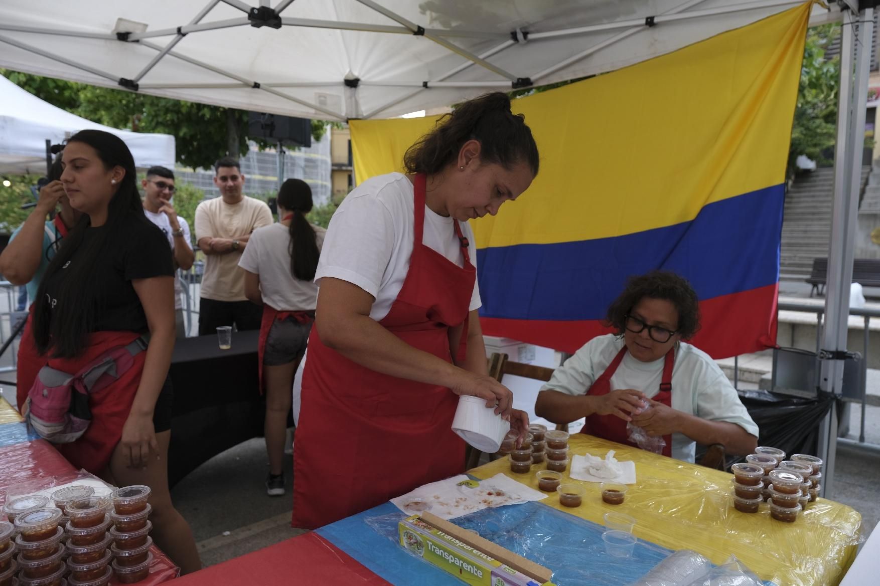 Manresa presumeix d'interculturalitat a Sant Domènec
