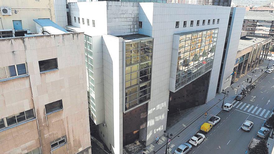 A juicio un empresario barcelonés por estafar a un ovetense en una venta por internet