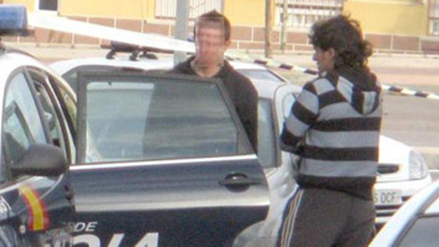 La policía practica dos detenciones por el doble asesinato de Montesol