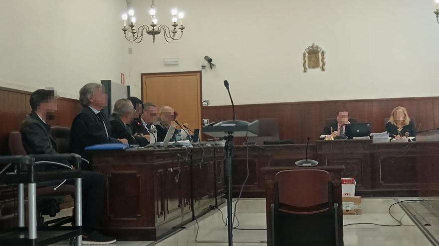 Imagen en sala del primer día del juicio por la muerte por atropello de la reportera gráfica de Huelva.