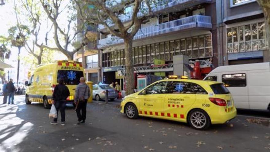 Un servei sanitari fa tallar el Passeig de Manresa