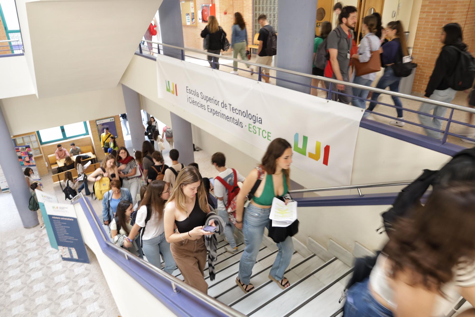 Exámenes de selectividad en la UJI