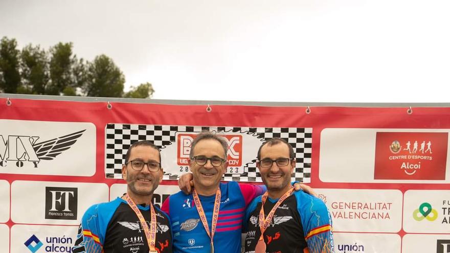 Podio para la Escola BMX Ontinyent en la segunda prueba de la Lliga Jocs Escolars, en Alcoi