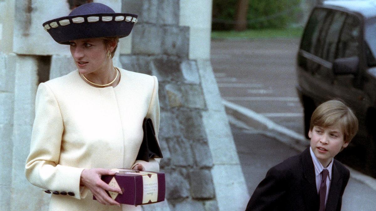 La princesa Diana y su hijo Guillermo, en el castillo de Windsor, en abril de 1992.