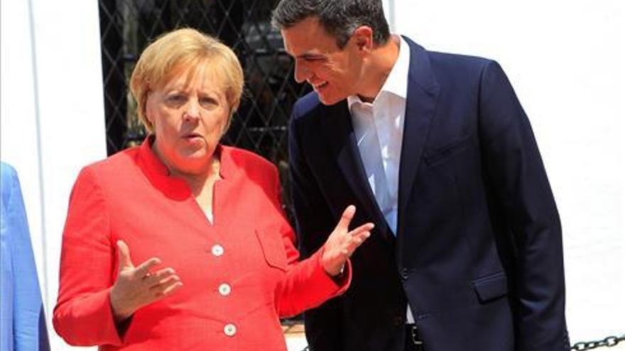 Sánchez y Merkel piden un esfuerzo común y recurso a la UE para el reto migratorio