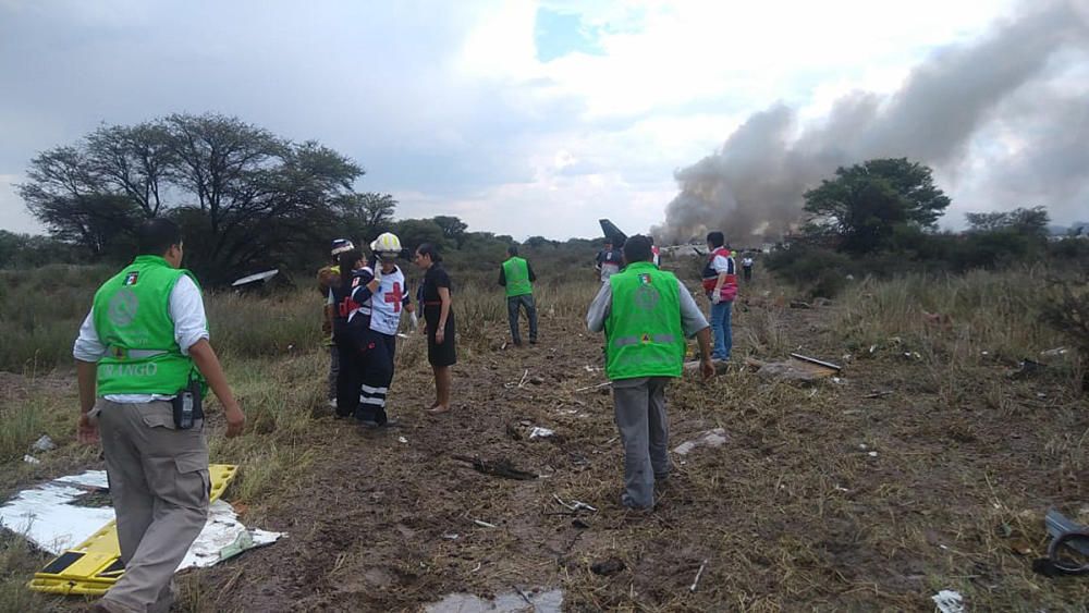 Un avión se estrella después de despegar del aeropuerto mexicano de Durango