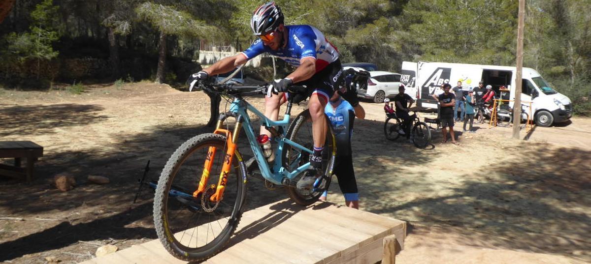 La élite del Mountain Bike entrena en La Nucía