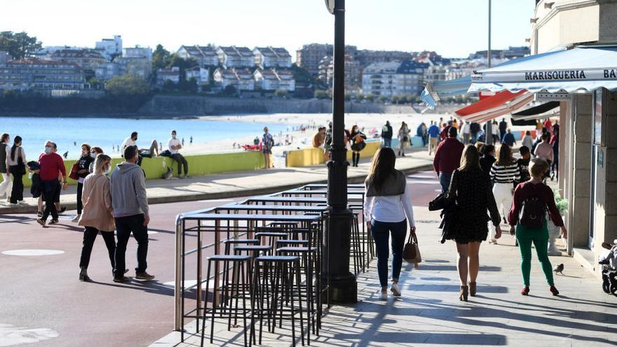 El puente del Pilar llena Sanxenxo de turistas pese al Covid-19