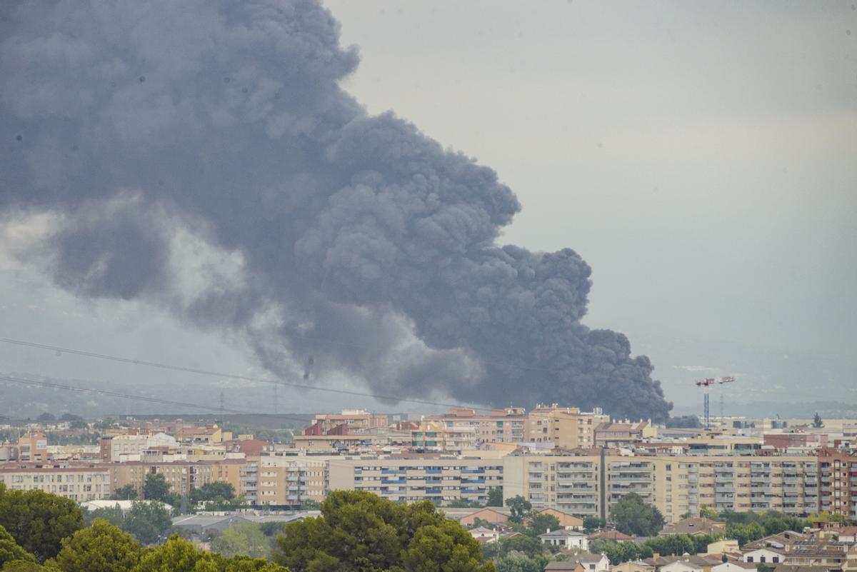 Crema una nau de compostatge a Sabadell