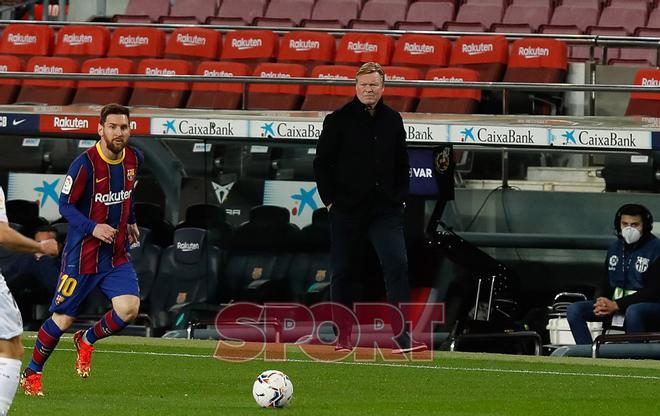 Leo Messi, ante el Huesca, igualaba a Xavi Hernández como jugador con más presencias oficiales en el primer equipo (767)