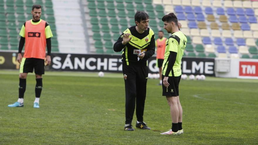 Pacheta y Javi Flores, en un entrenamiento