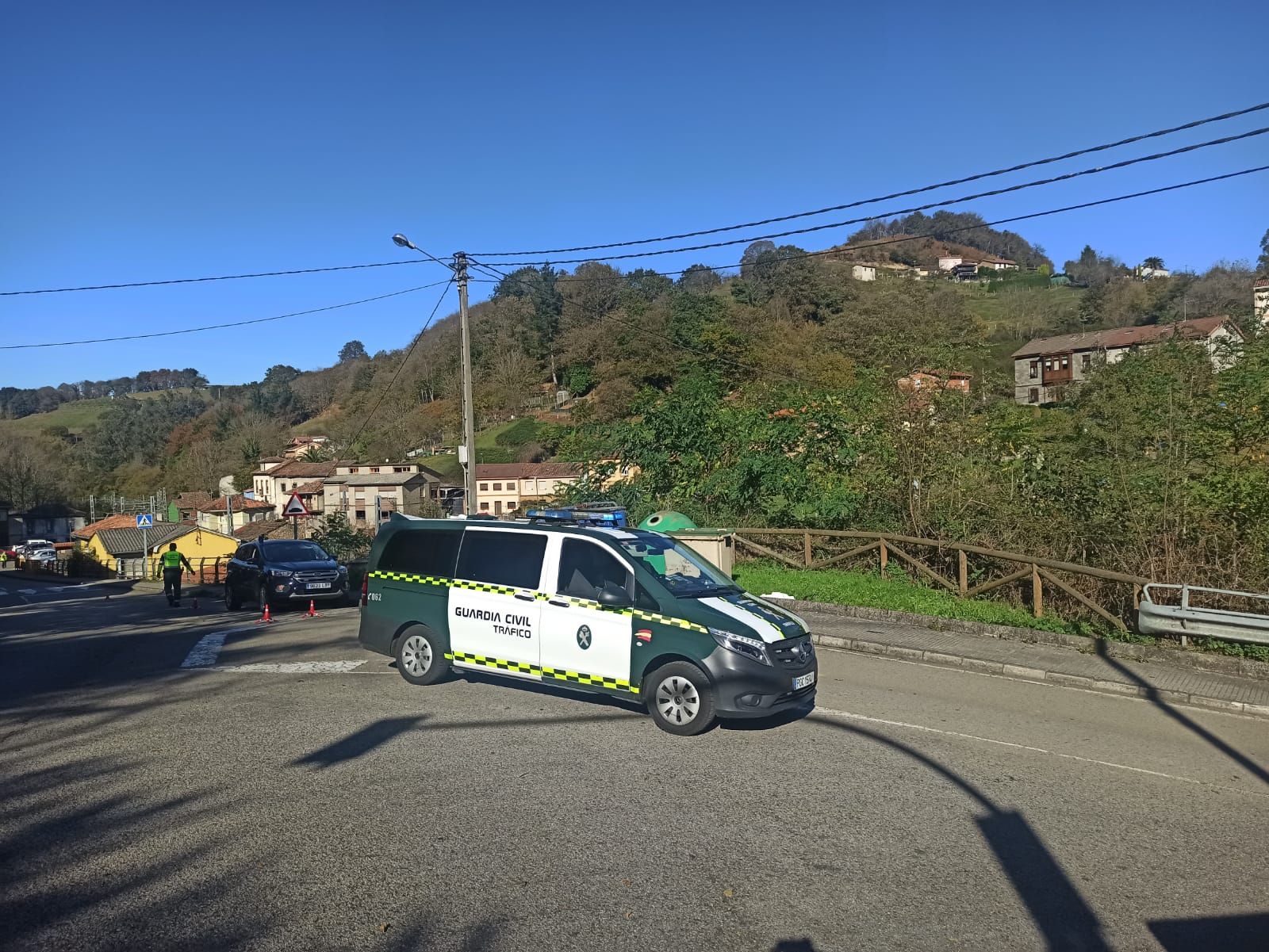 Muere un ciclista ovetense de 50 años arrollado por un coche en Siero