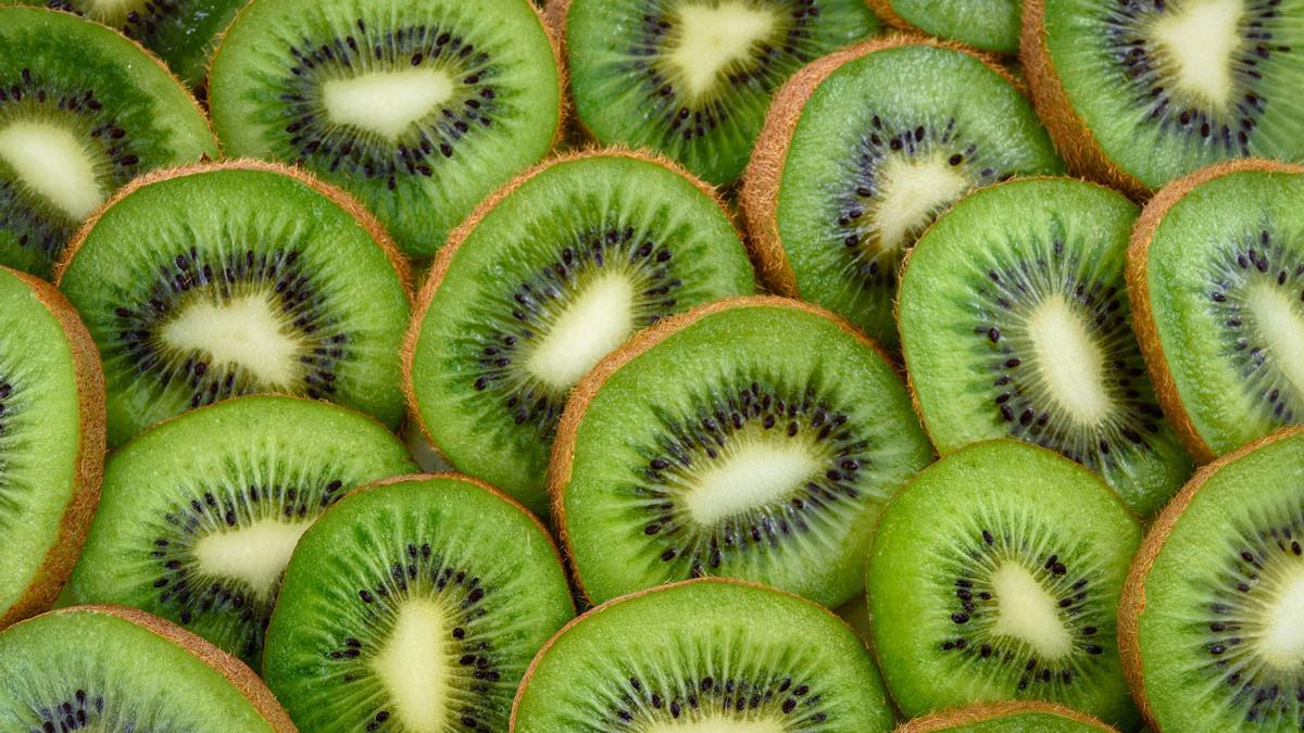 Tomar kiwis en ayunas te ayudará a adelgazar y a reducir abdomen.