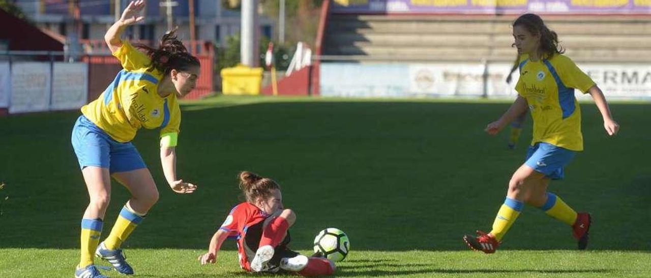 El Ana Vidal Atlético Arousana se mantiene segundo en la clasificación. // Noé Parga