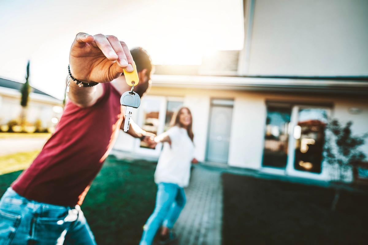 A la hora de adquirir una vivienda,  las cuotas mensuales de la hipoteca no deben superar el 30% de tus ingresos mensuales. 