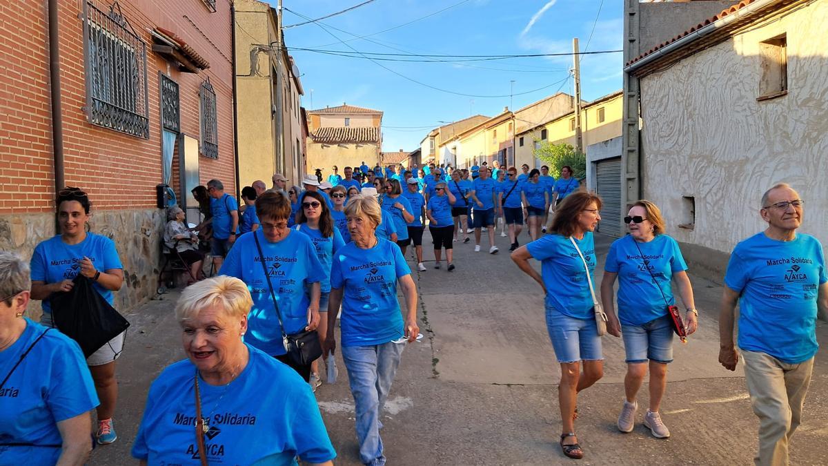 Así ha sido el paseo solidario por Azayca en Villafáfila con un emotivo guiño a su Semana Santa Así ha sido el paseo solidario por Azayca en Villafáfila con un emotivo guiño a su Semana Santa