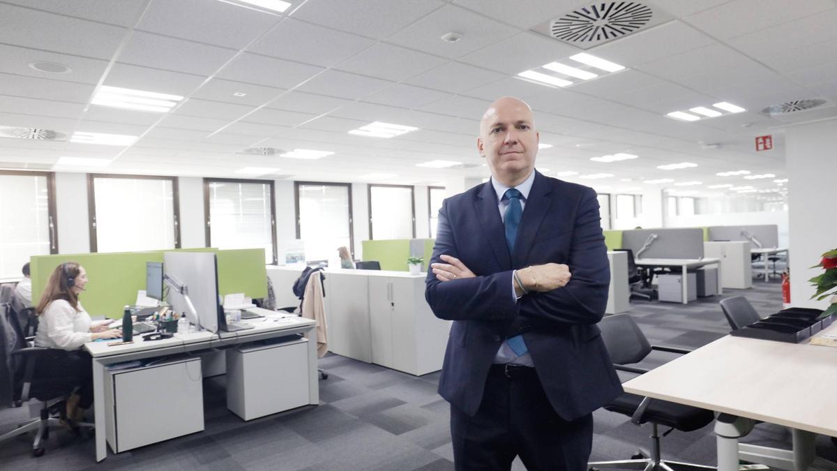 Vicente Jábega, subdirector general adjunto de Banca March, presenta el nuevo centro de banca personal