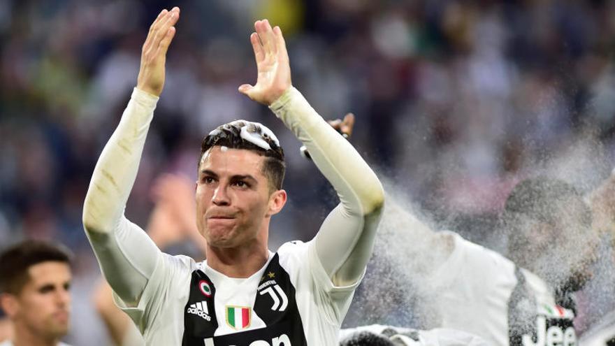 Cristiano Ronaldo celebra el título de Liga de la Juventus.
