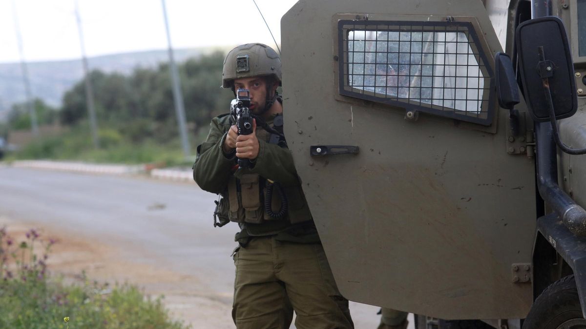 Soldado israelí en una operación en Nablús, en Cisjordania (archivo)