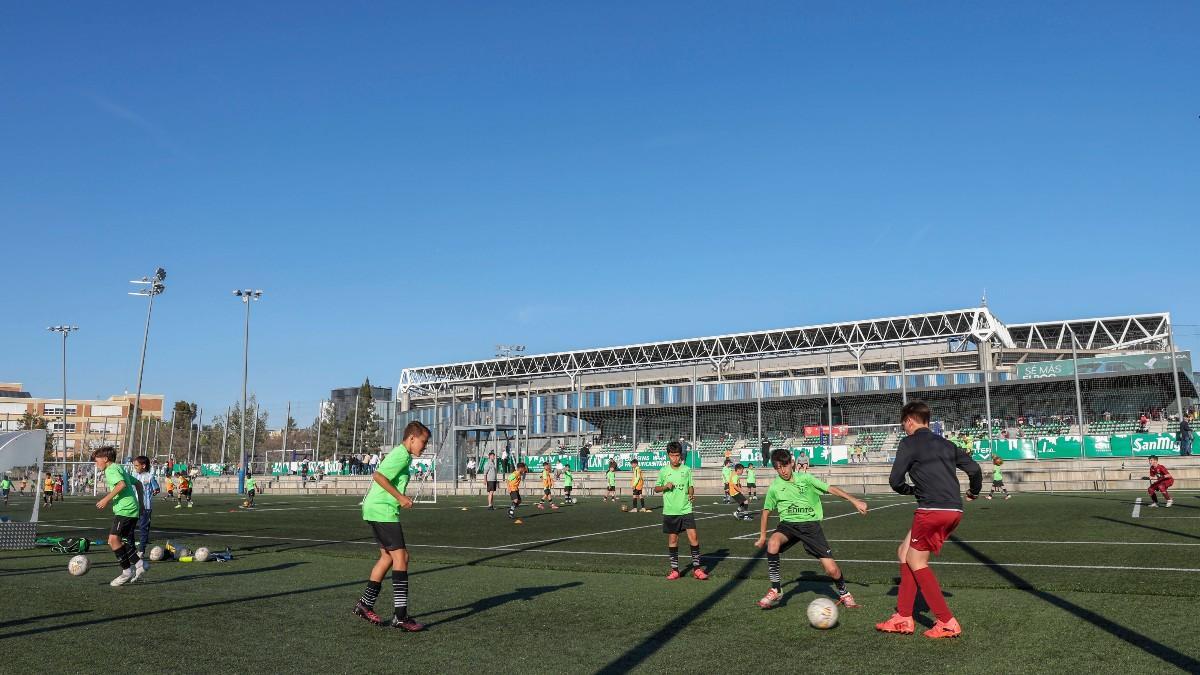 Leo Messi compró la UE Cornellà