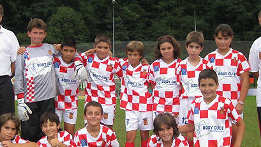 El equipo alevín del Club Deportivo La Madalena