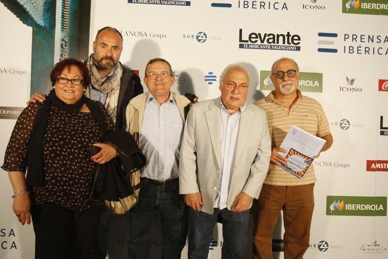 Maria José Broseta con presidentes de AVV de València.