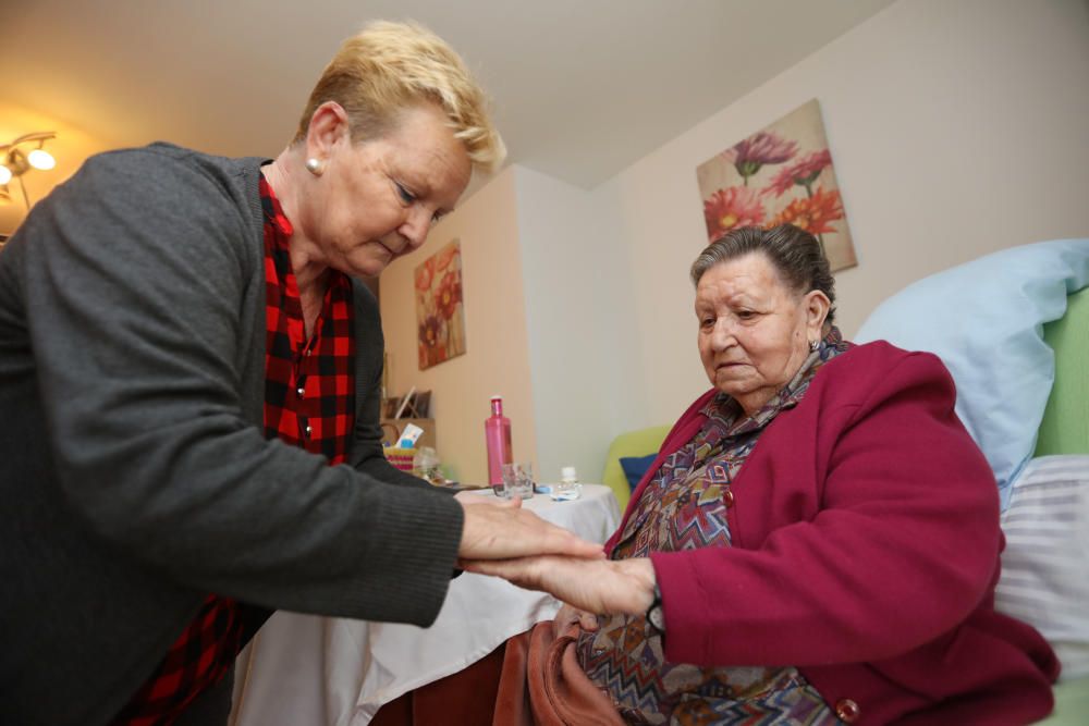 Las cuidadoras, heroínas del día a día.