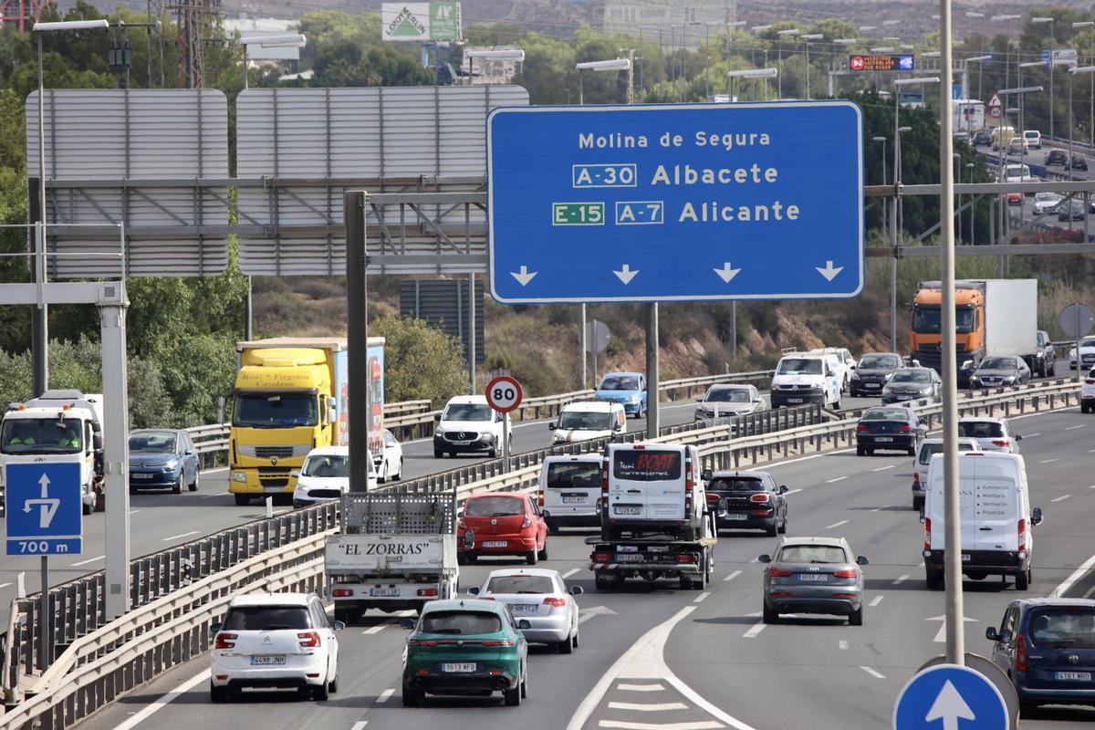 Tráfico activa la Operación 1º de mayo en Murcia con 305.000 desplazamientos previstos