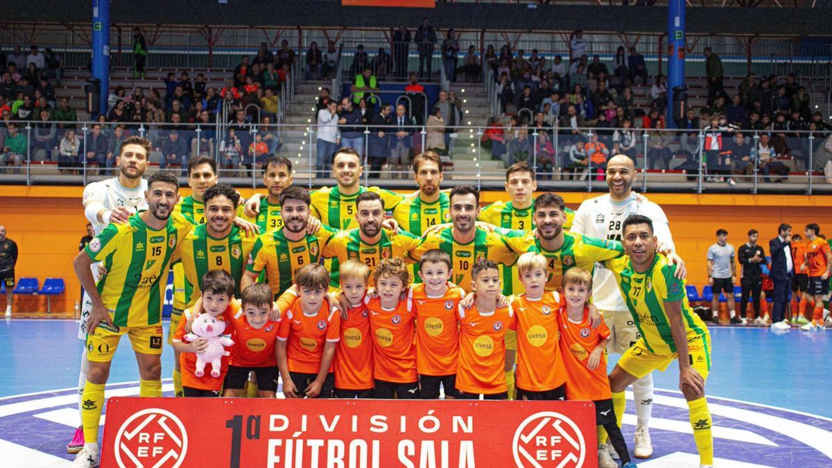 El equipo del Jaén Paraíso Interior antes de un partido