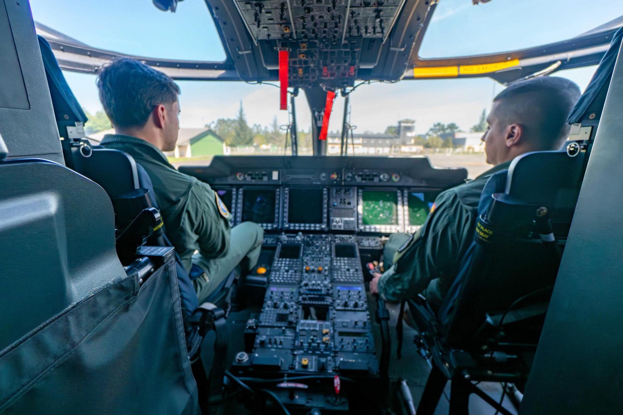 Aeródromo militar de Santiago. Visita a medios aéreos y terrestres en el marco del ejercicio Madrisar Samar 25