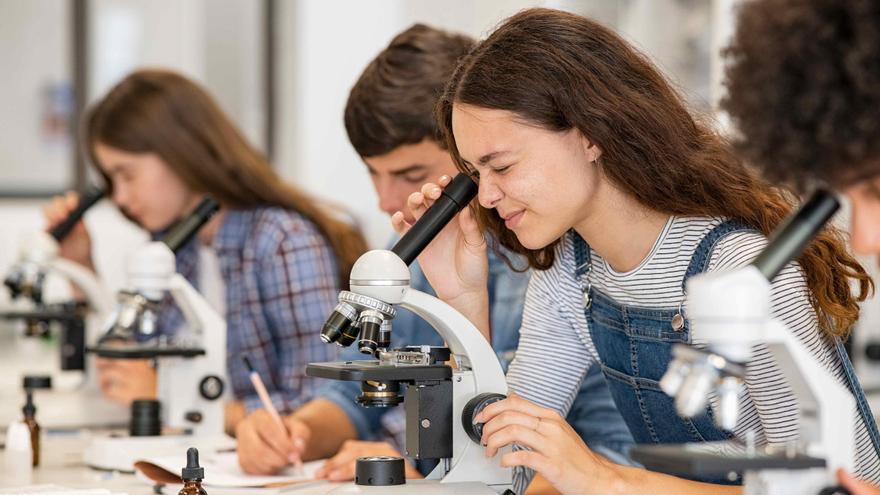 La ciencia también es cosa de niñas: el desafío de romper con los estereotipos