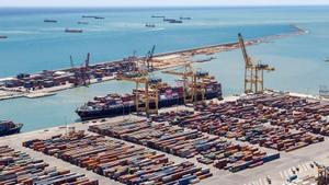El Puerto de Barcelona consolida su liderazgo como primer puerto en exportaciones e importaciones de vehículos en España