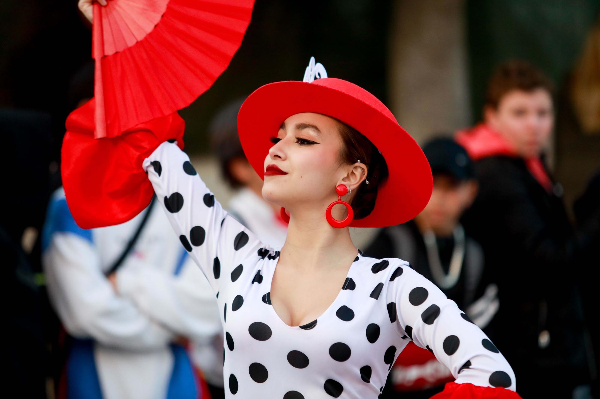 Todas las imágenes de la rúa de carnaval 2023 en Santa Eulària