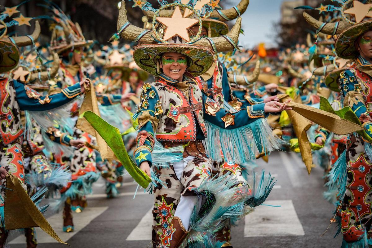Una de las comparsas que desfilaron el año pasado durante el Carnaval.