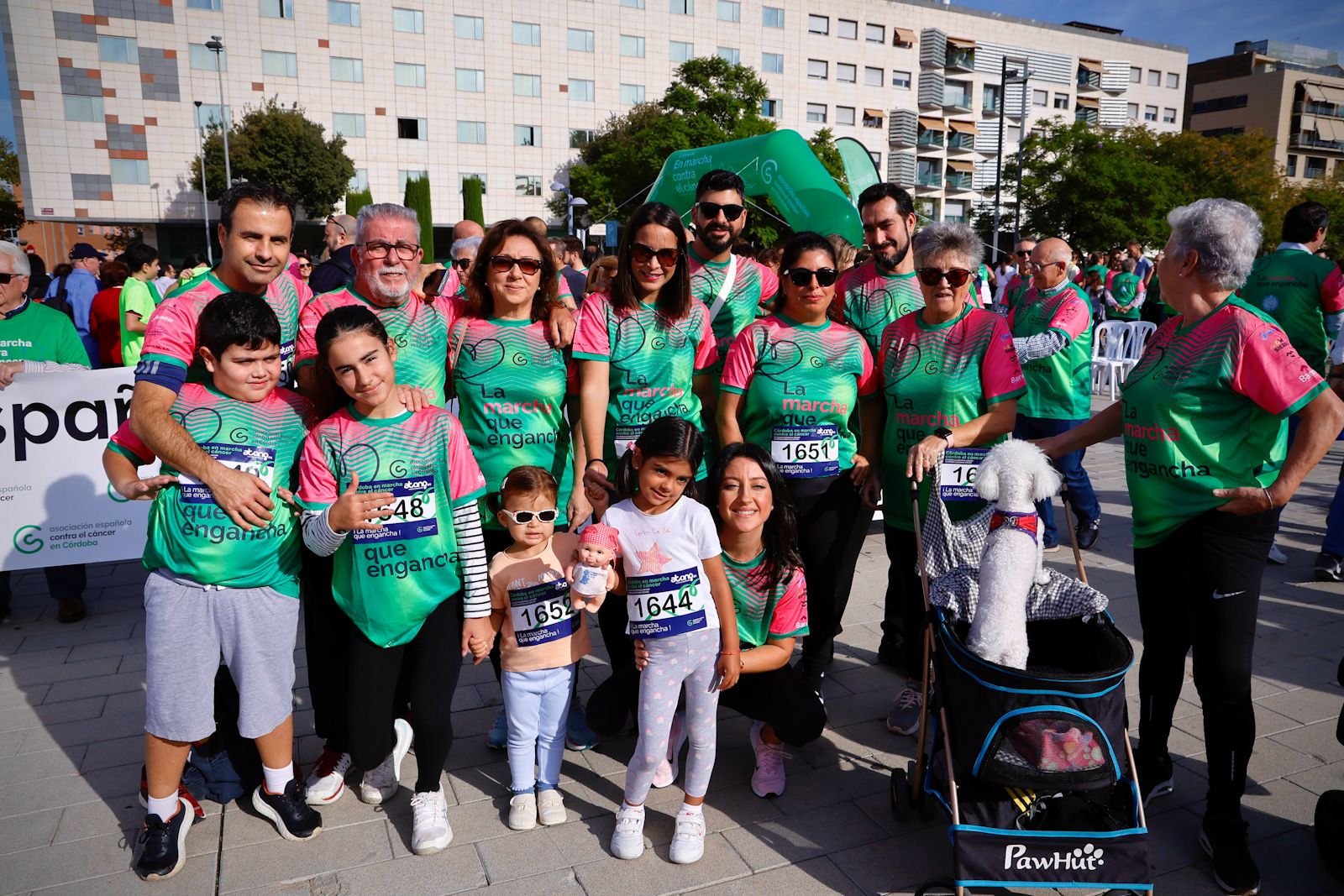 Marea verde contra el cáncer de mama