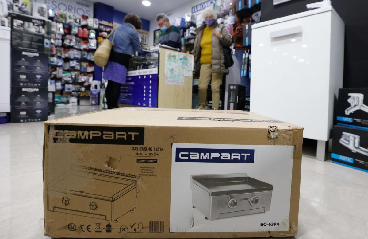 Sin hornillos ni linternas en Ibiza por la psicosis del ‘gran apagón’ |