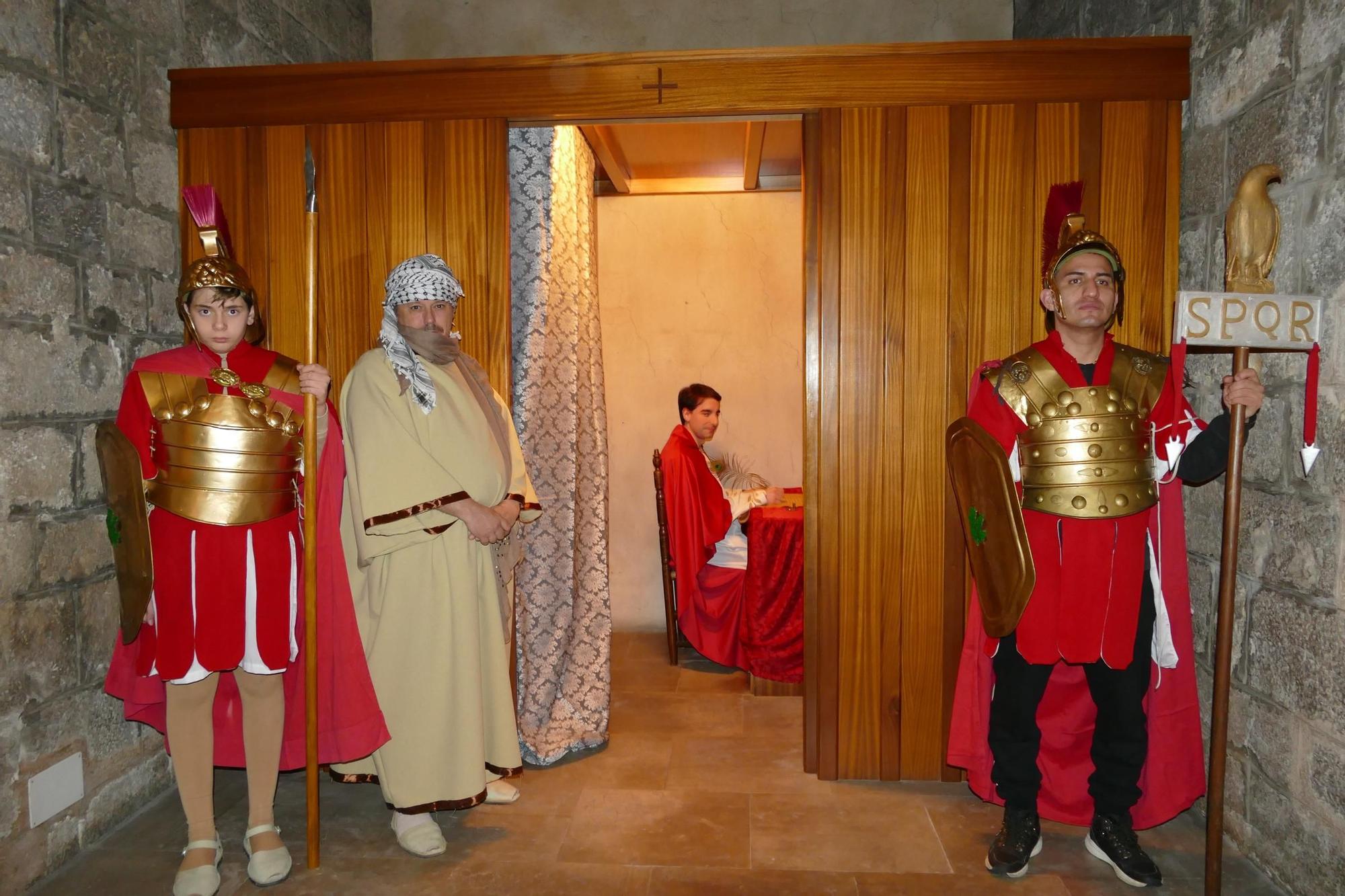 Èxit d'assistència al Pessebre Vivent de l'Església de Sant Pere de Figueres