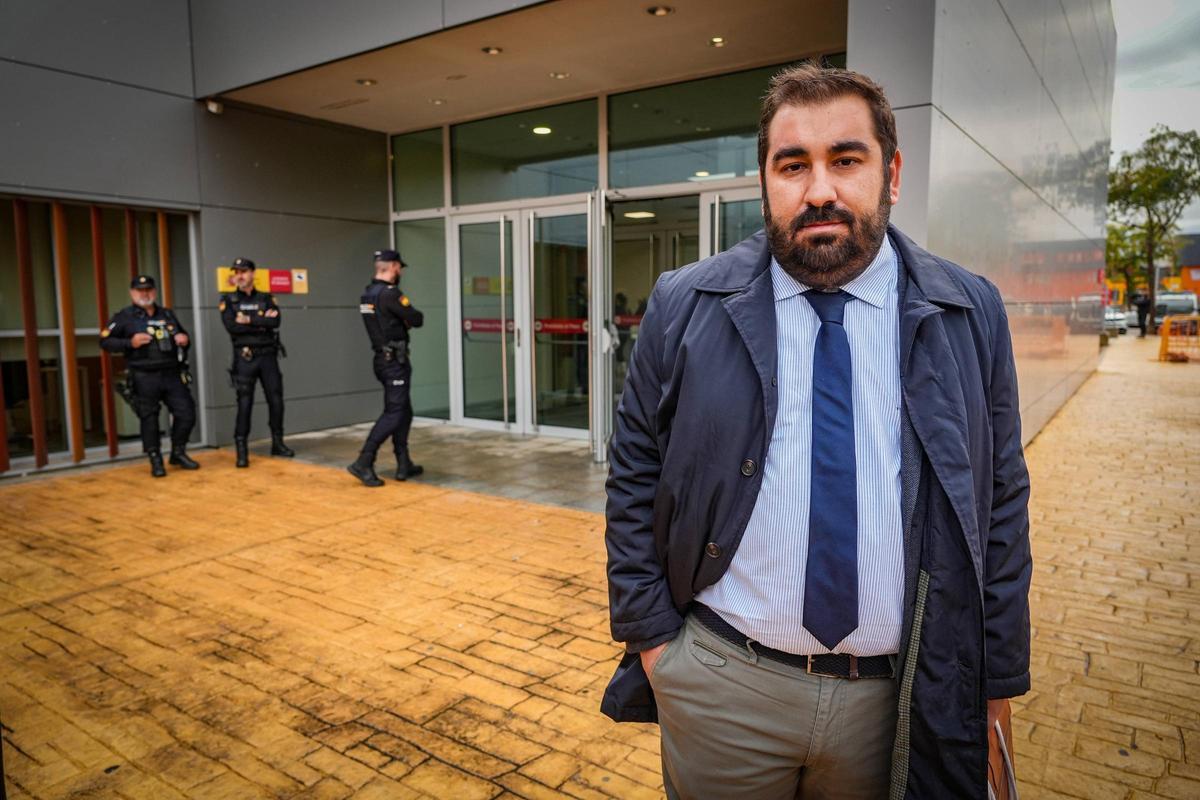 Fernando Cumbres, abogado de la defensa.