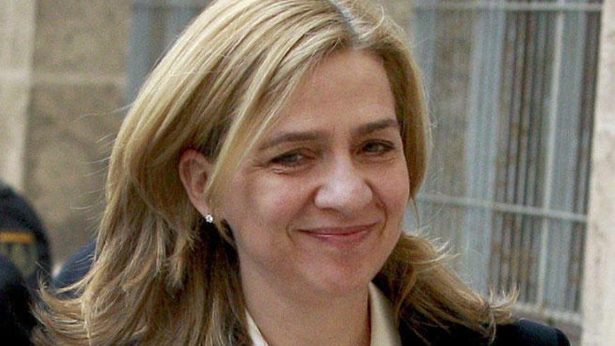 La infanta Cristina en la bajada a los juzgados