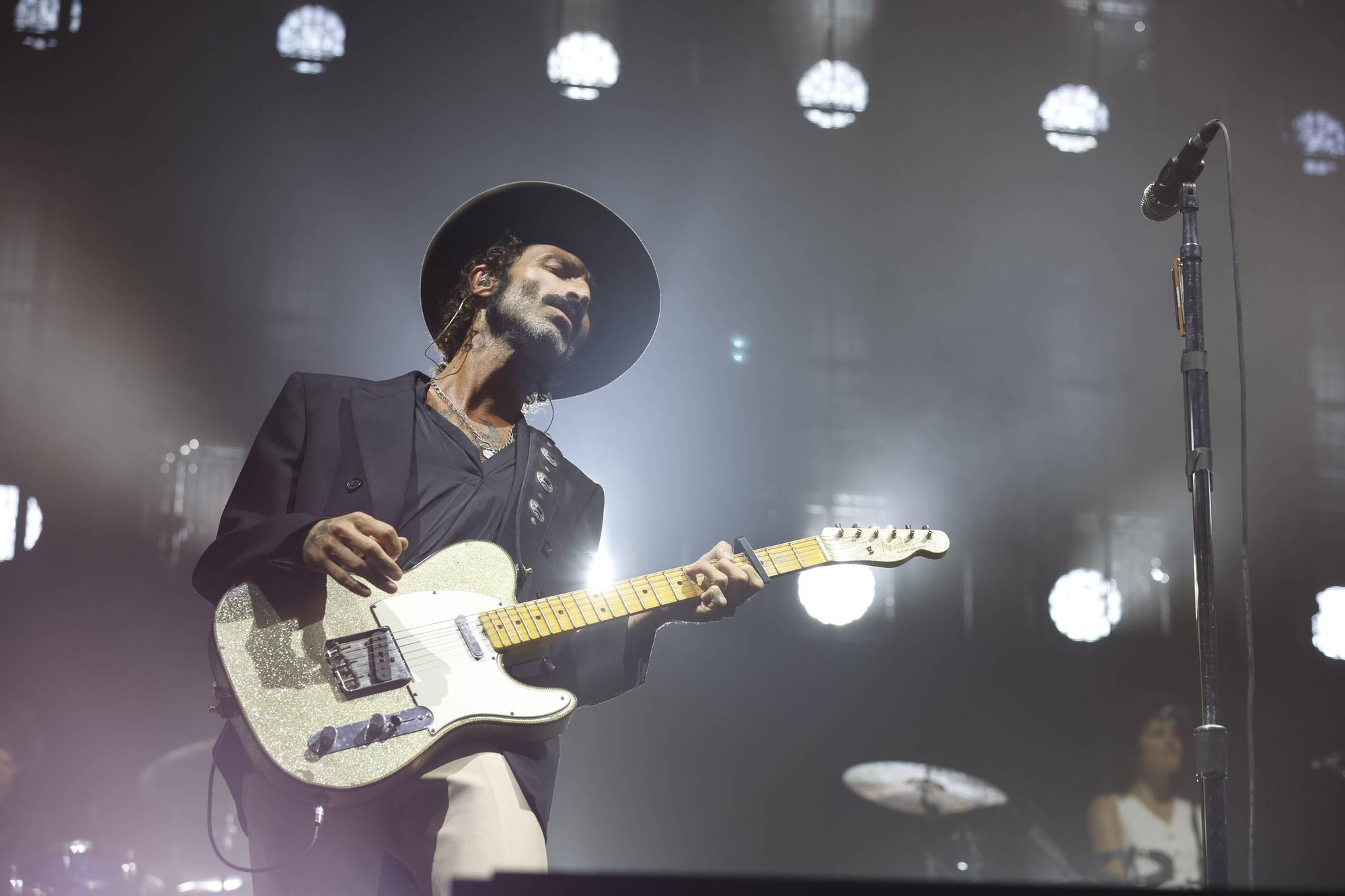 El concierto de Leiva en el Gijón Life, en imágenes